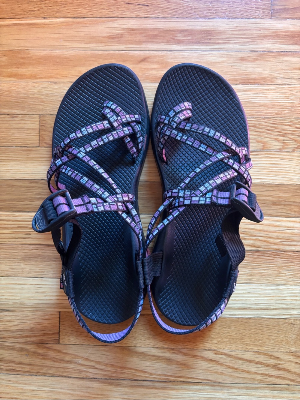 Women's Chaco ZX2 size 11